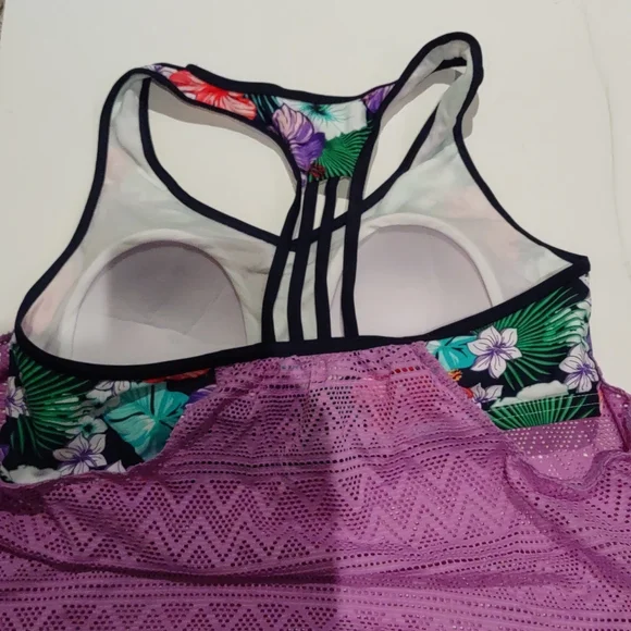 Beautiful  floral top swimming suit 🍀🌸🌼 - Picture 7 of 8